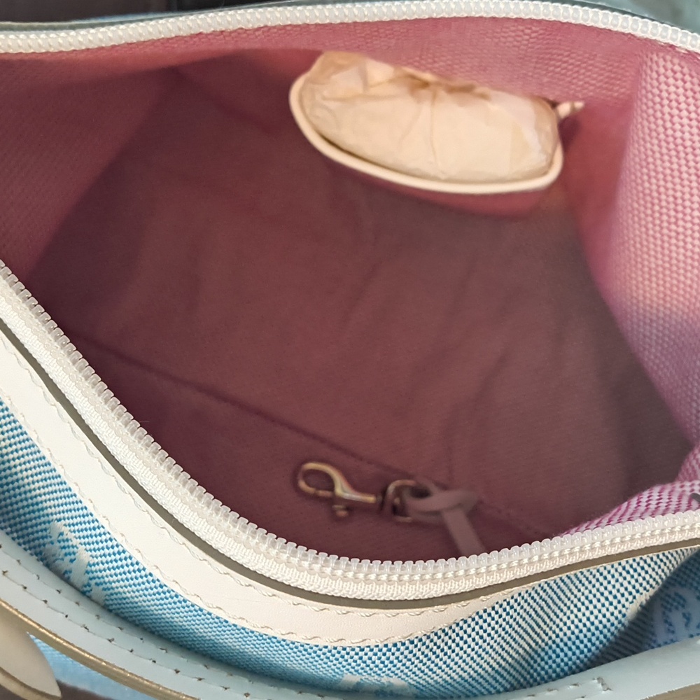 Dooney & Bourke East West Slouch Blue and Cream Shoulder Bag - Picture 9 of 9